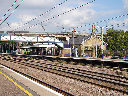 Huntingdon railway station